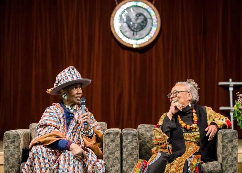 Maxine Mimms seated next to Joye Hardiman in 2019